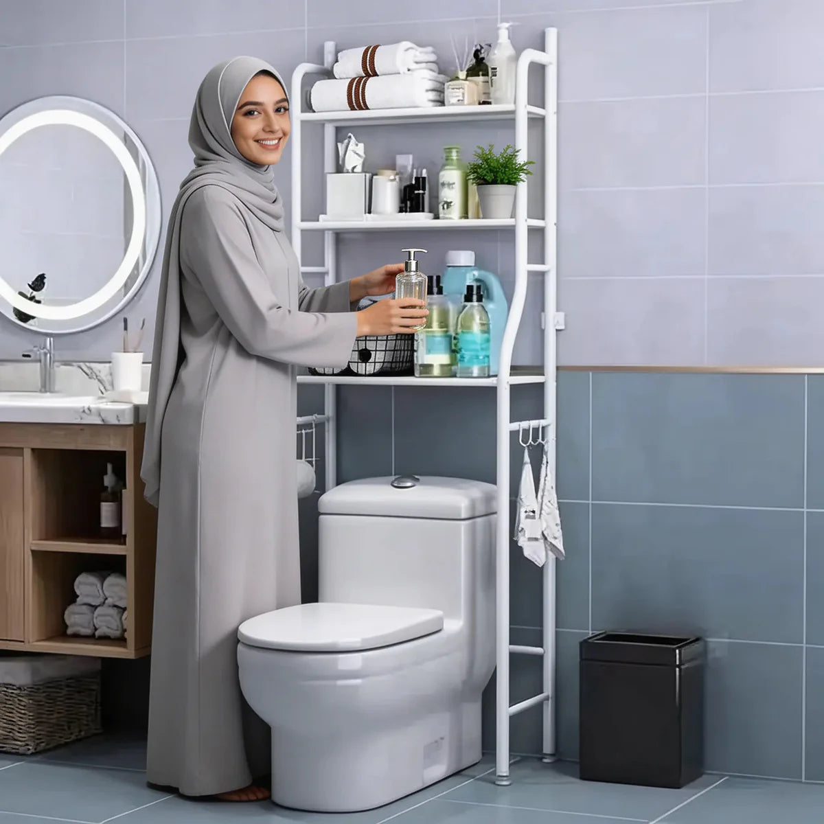 AquaShelf™ - رف التخزين الذكي فوق المرحاض (3 طبقات لتنظيم مثالي)